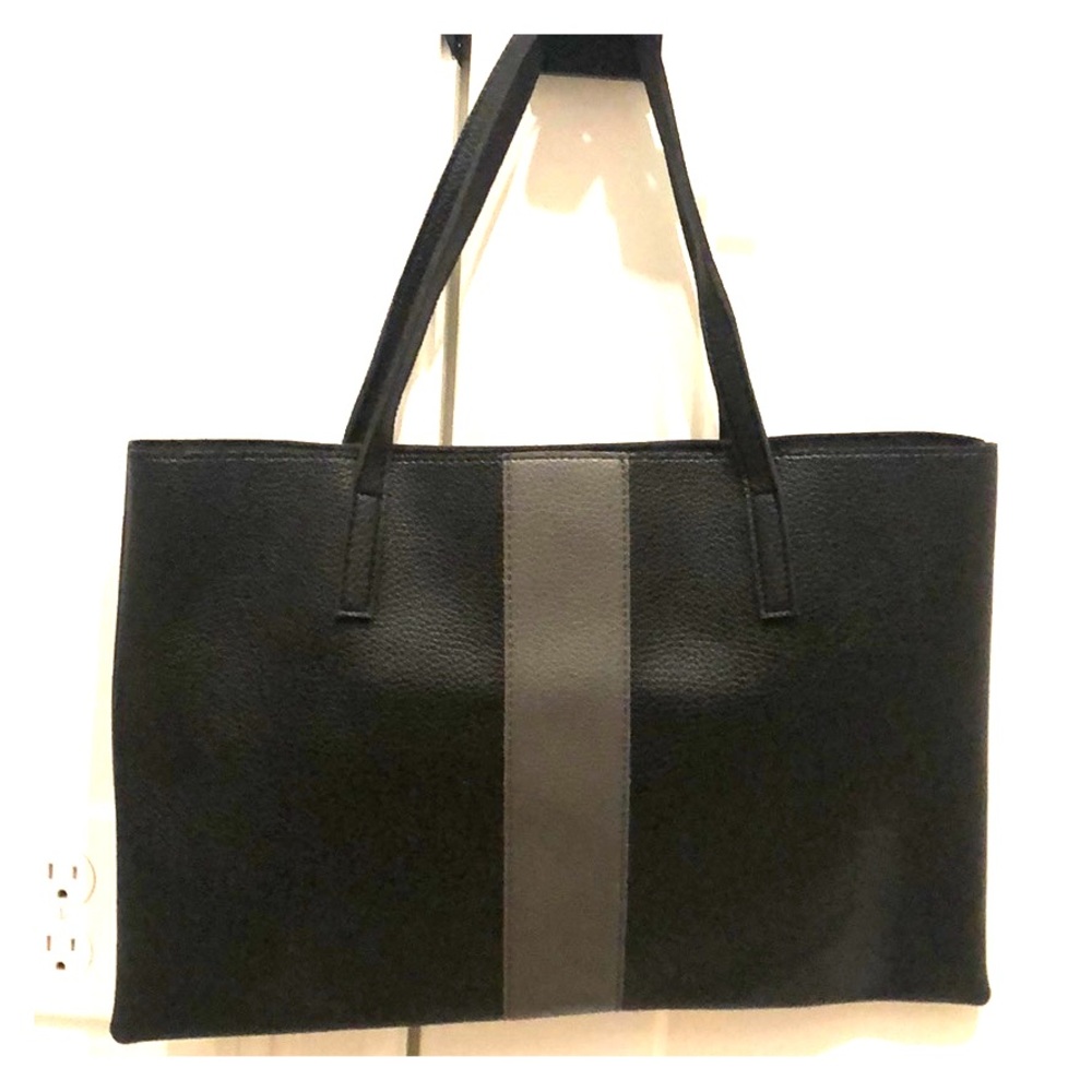Vince camuto black tote- like new!